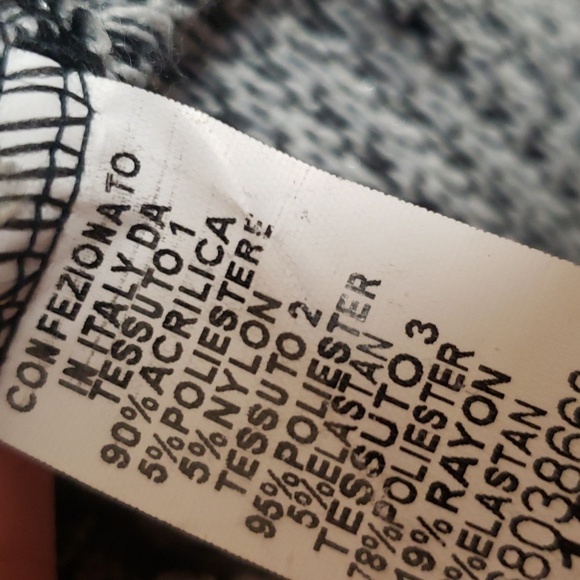 Femme Fatale Sweater with balloon sleeves - Picture 7 of 9